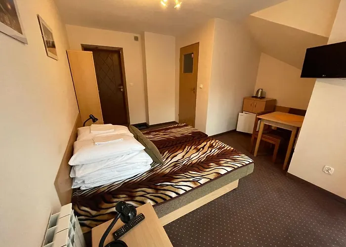 Justyna 招待所 3*